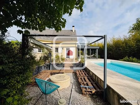 pavillon 6 pièces 150 m²