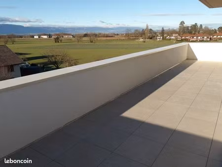 t3 penthouse 500m suisse  terrasse 47 m2  cheminée design  veigy-foncenex  prox tpg