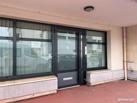 loue local professionnel