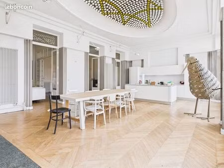 maison 15 pièces 601 m²