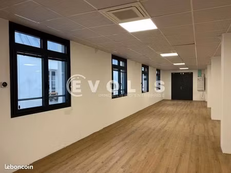 bureaux 436 m²