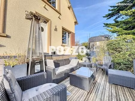 maison 6 pièces 135 m²