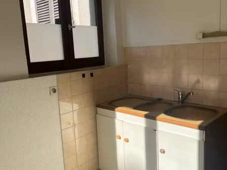 loue appartement 2 chambres centre saint chef