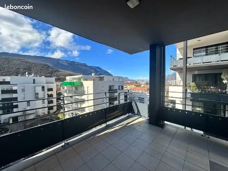 appartement 3 pièces 66 m²