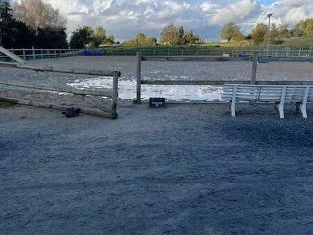 local 16110 m² caudry