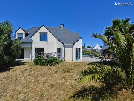 maison 7 pièces 179 m²