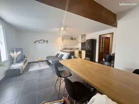 location appartement t2 hyper centre st avé