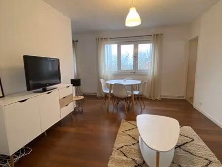 appartement 3 pièces 77 m²