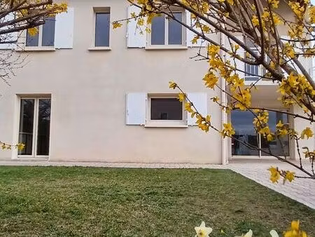 maison rénovée proche commerces