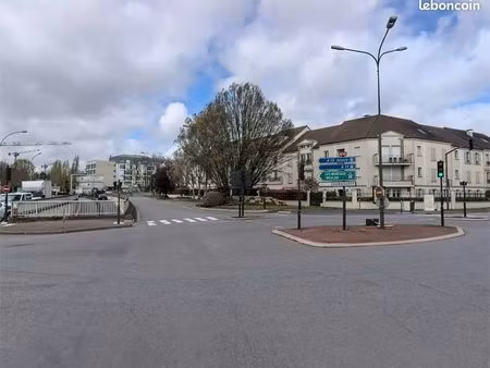 boutique 272 m² st germain en laye