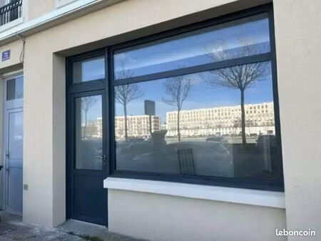 local commercial 30 m²