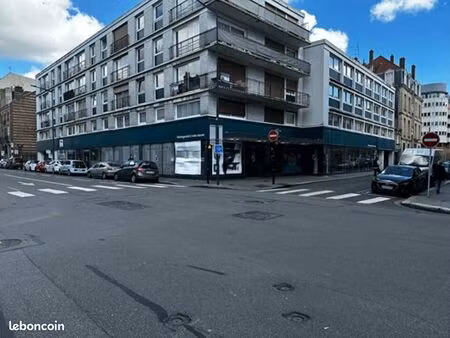 local commercial 60 m²