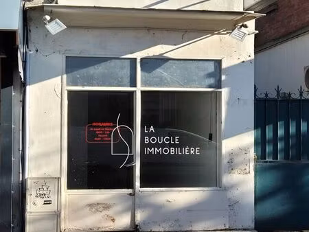 local commercial au coeur du quartier commerçant des charmettes