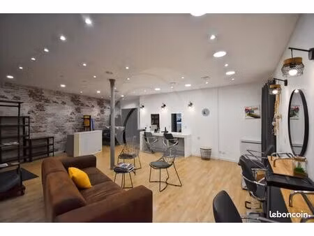 local coiffure 80 m²