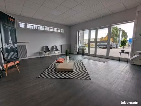 local d'activite 341 m² saint etienne du rouvray