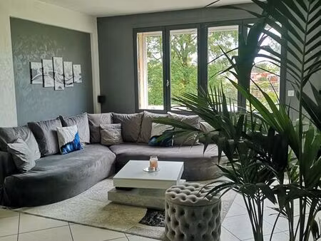 grande maison familiale avec piscine  terrasses et grand garage – lavit (82120)