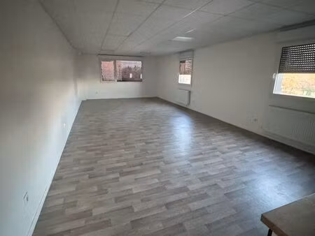 local d’activité 250 m2