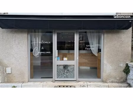 local commercial 2 pièces