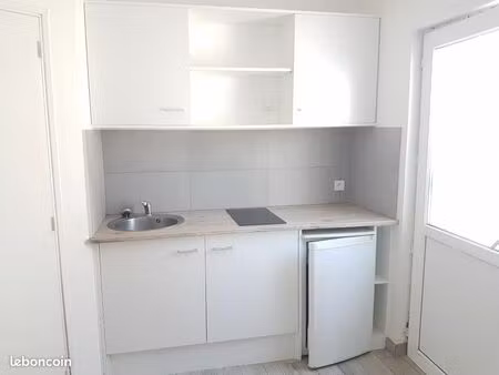 studio meublé étudiant université/esac/iut/droit avec wifi