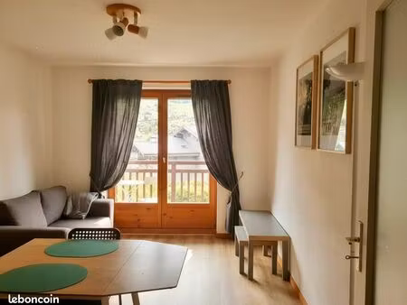 praz-sur-arly – studio 24 5 m² plein sud avec balcon – lumineux et meublé