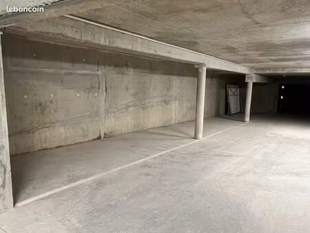 parking souterain centre village