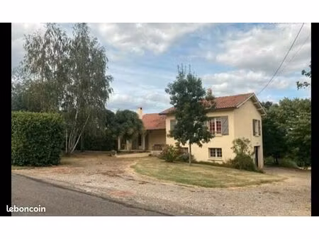 maison sur 8 hectares