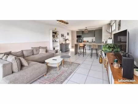 appartement 3 pièces 69 m²