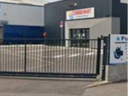 local commercial de 540m2 cormontreuil