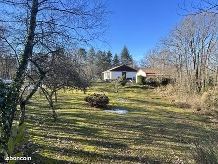 terrain 1 468 m² eyjeaux