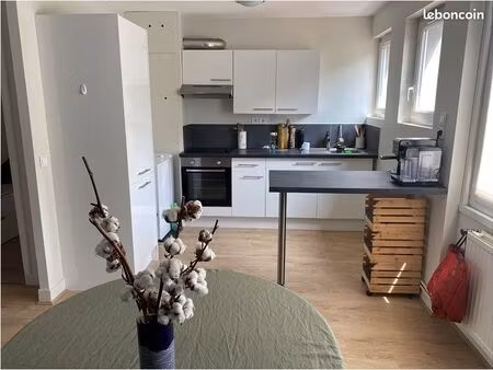 appartement 3 pièces 63 m²