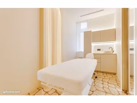 cabine de soin – coworking beauté