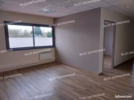 bureaux 80 m²