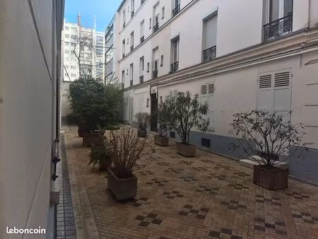 a vendre: cabinet médical / local commercial en rez-de-chaussée – métro à 2 min à pied