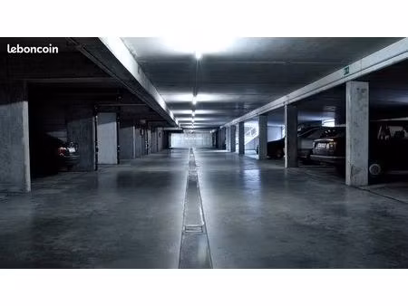 1 place de parking souterrain - wattignies