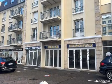 local commercial à louer centre ville poissy