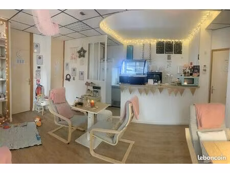 fonds de commerce - café/snack et/ou bien-être - fontaine - 60m2