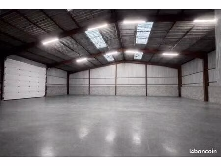 loue local artisanal 300m2 roussillon - proche n7 - entrée d’autoroute