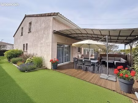 maison 5 pièces 151 m²