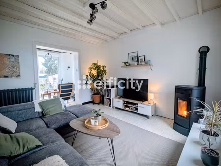 maison 6 pièces - 161 m²