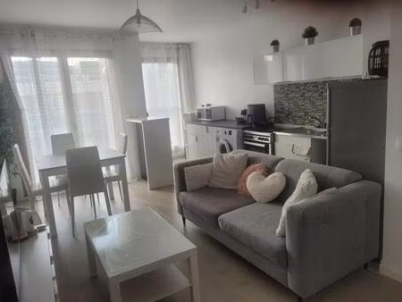 location appartement 2 pièces 40 m² à arcueil (94110)