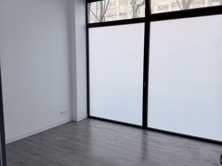 3 bureaux médicaux  para-médicaux ou autres professions libérales