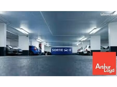 parking 23 m² poitiers