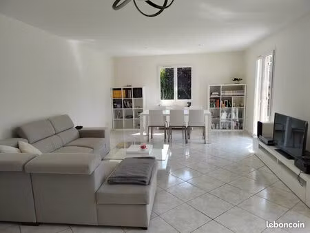 maison 4 pièces avec de beaux volumes