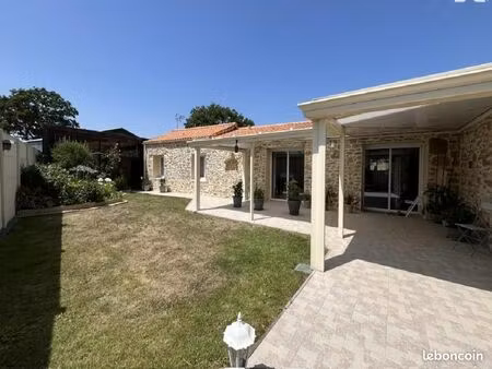 longère 4 pièces 150 m²