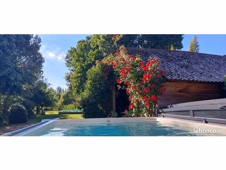 longère 5 pièces 140 m²