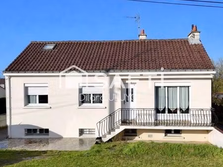 maison 7 pièces 80 m²