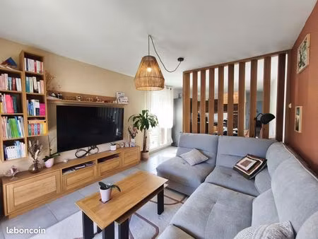 appartement t3 avec terrasse