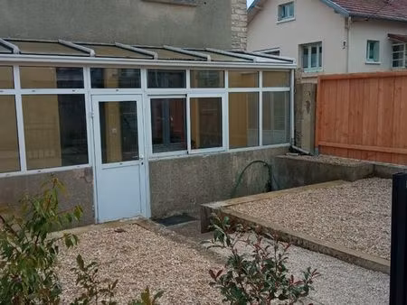 petite maison mitoyenne meublée chaumont