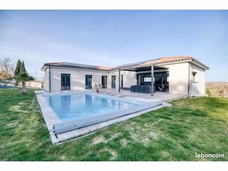 maison 7 pièces 220 m²