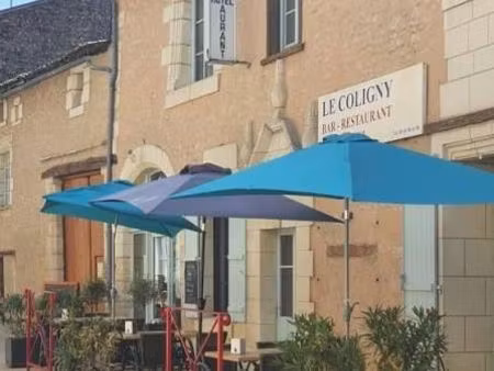 moncontour (86)- ensemble immobilier